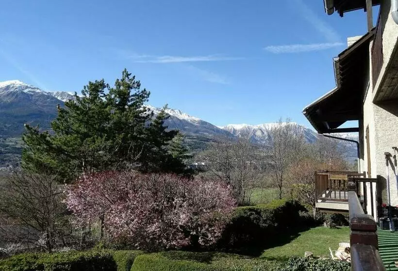 Embrun Superbe Appartement Classé 3 étoiles Tout équipé Avec Vue Sur Montagnes