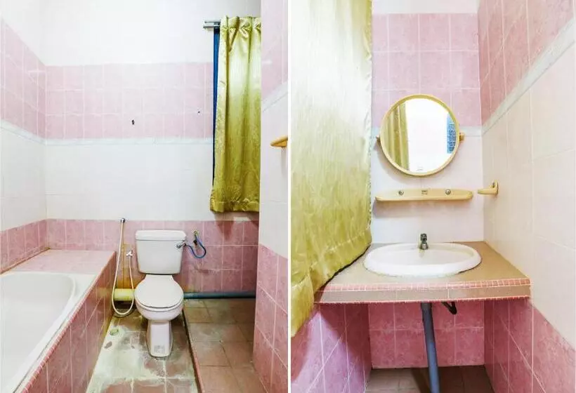 هتل Oyo 90624 Thank Q Inn 4