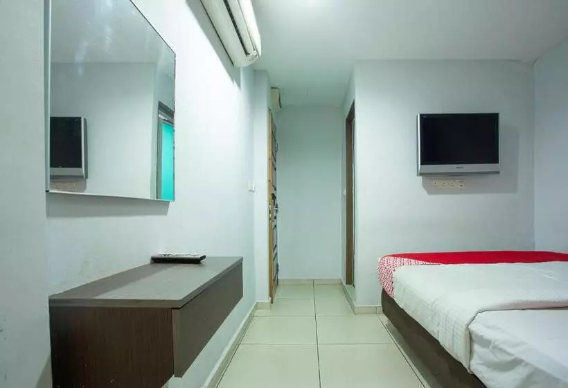 هتل Oyo 90624 Thank Q Inn 4