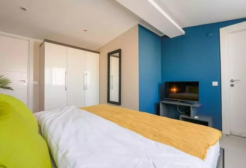 Missafir Stylish Flat Near Hadrian S Gate