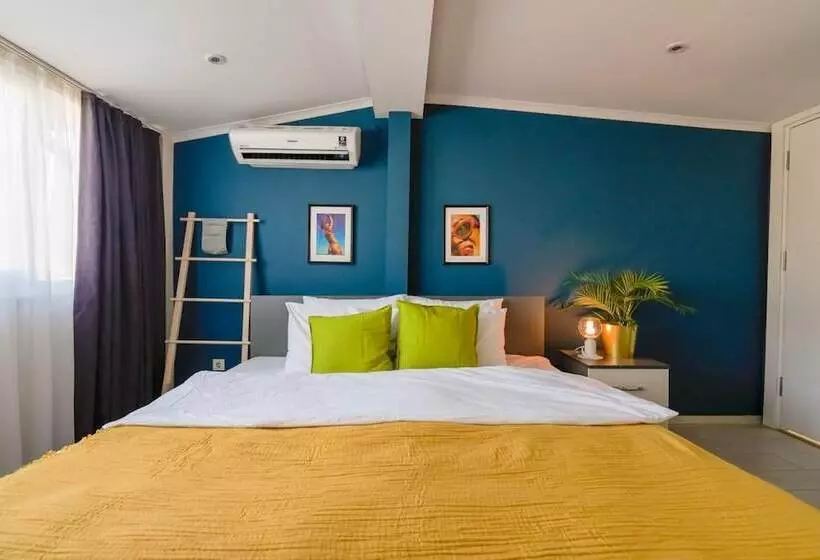 Missafir Stylish Flat Near Hadrian S Gate