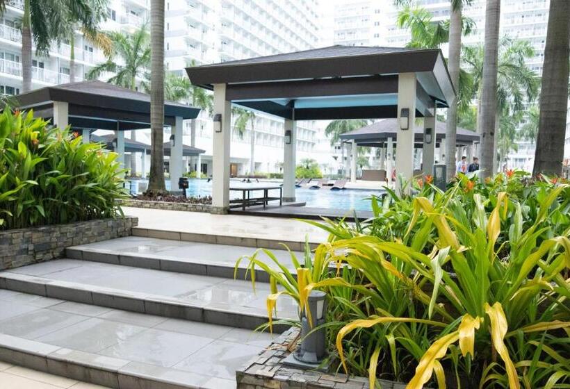 Smj Accommodations Shell Residences By Ann With Pull Out Bed