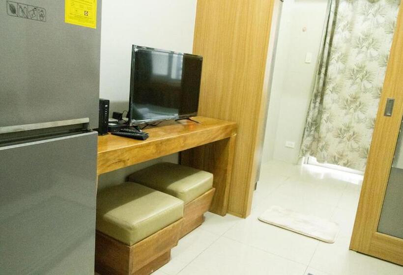 Smj Accommodations Shell Residences By Ann With Pull Out Bed