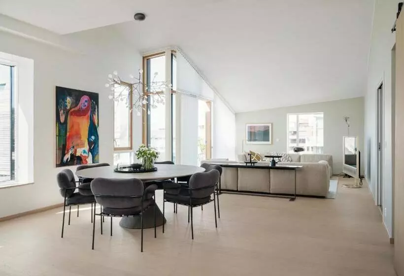 Fully Serviced Apartment With Spectacular Views Towards The Munch Museum