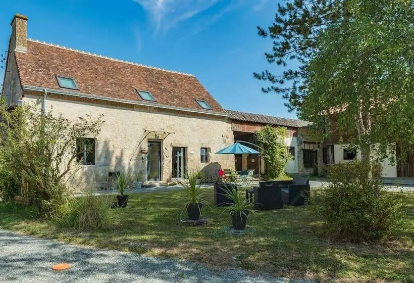 Gîte Du Domaine Du Ch Val Perché