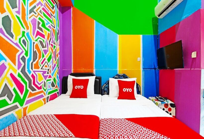 בית מלון כפרי Oyo 91601 Pelemkecut Double Degree Syariah