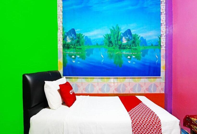 בית מלון כפרי Oyo 91601 Pelemkecut Double Degree Syariah