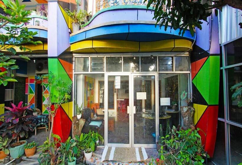 בית מלון כפרי Oyo 91601 Pelemkecut Double Degree Syariah