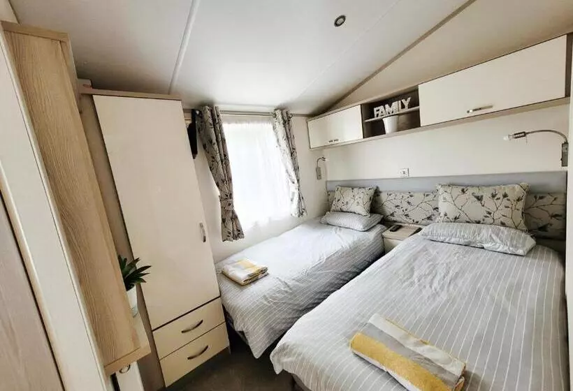 Meadow Lodge