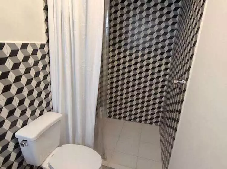 Majatalo El Salto De Camela Hostal