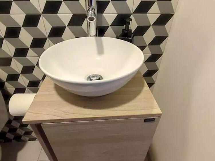 Majatalo El Salto De Camela Hostal