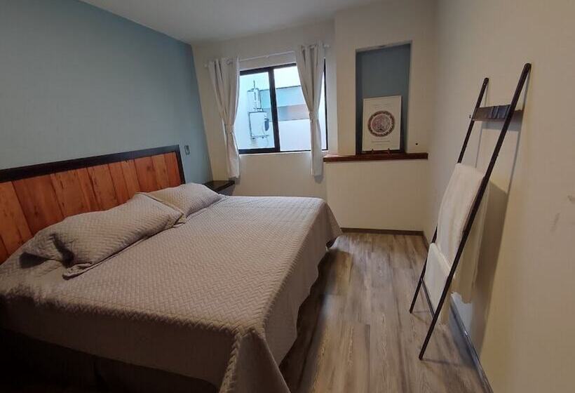 بنسيون El Salto De Camela Hostal