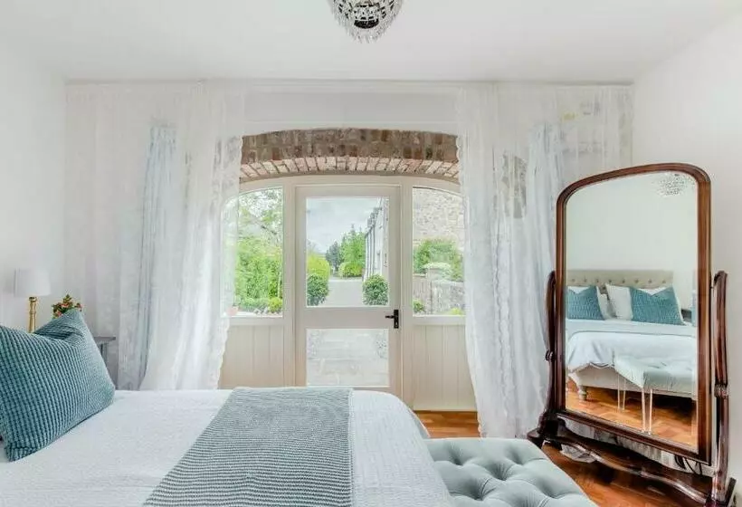 The Cow Shed Luxury Barn Moments From Narberth