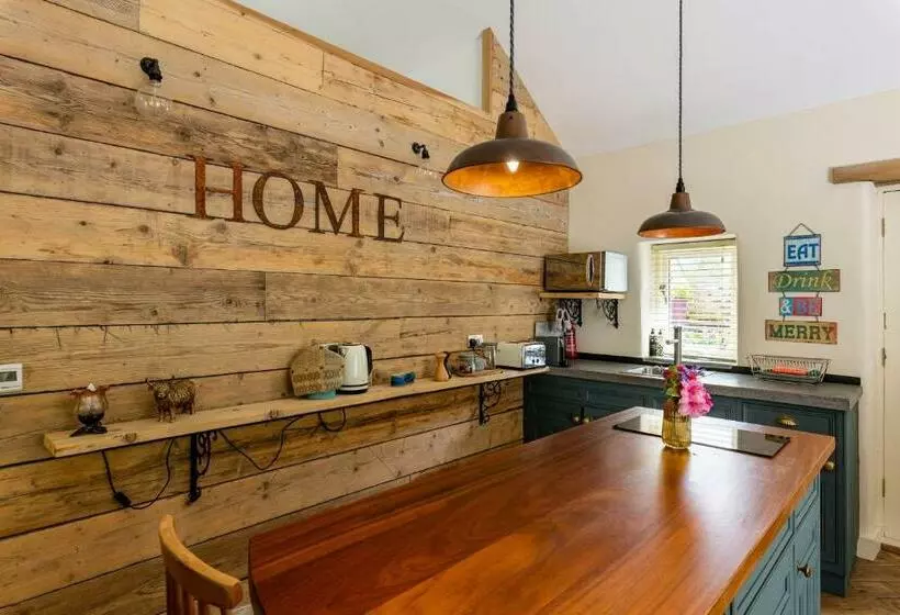 The Cow Shed Luxury Barn Moments From Narberth