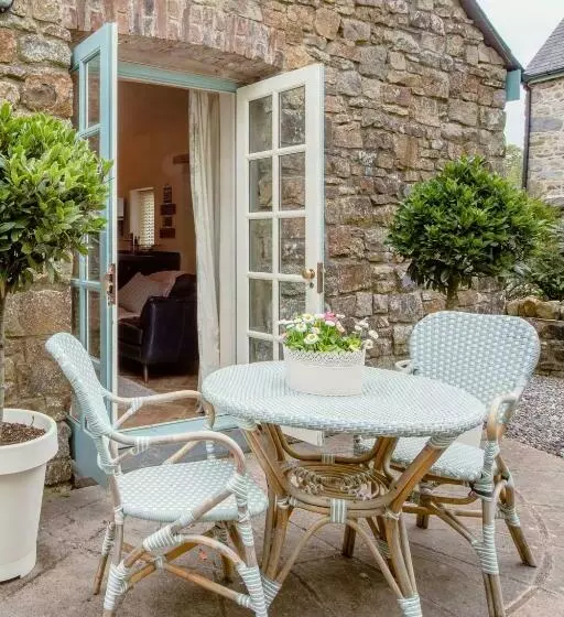 The Cow Shed Luxury Barn Moments From Narberth