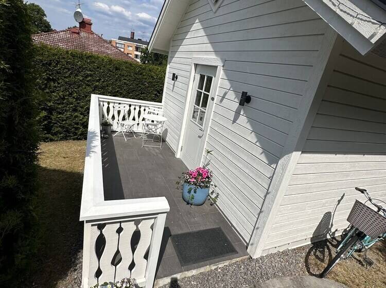 تختخواب و صبحانه Pensionat Prinshöjden Home