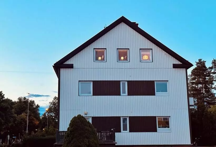 Aamiaismajoitus (B&B) Pensionat Prinshöjden   Home