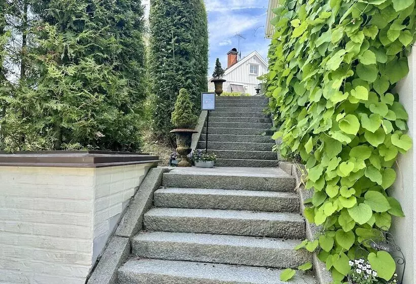 Aamiaismajoitus (B&B) Pensionat Prinshöjden   Home