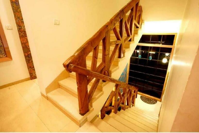 Bee Villa 5bhk Lonavala