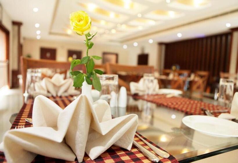 Hotel Athirappilly Residency Chalakudy