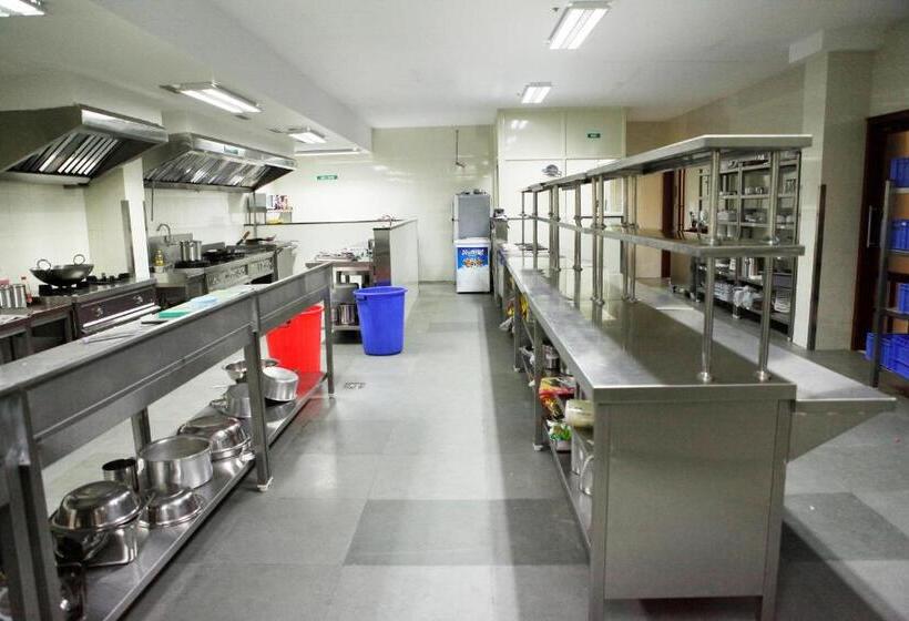 Hotel Athirappilly Residency Chalakudy