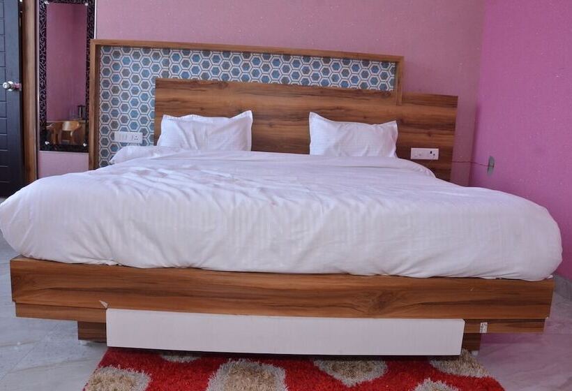 בית מלון כפרי Blue Bell Rishikesh