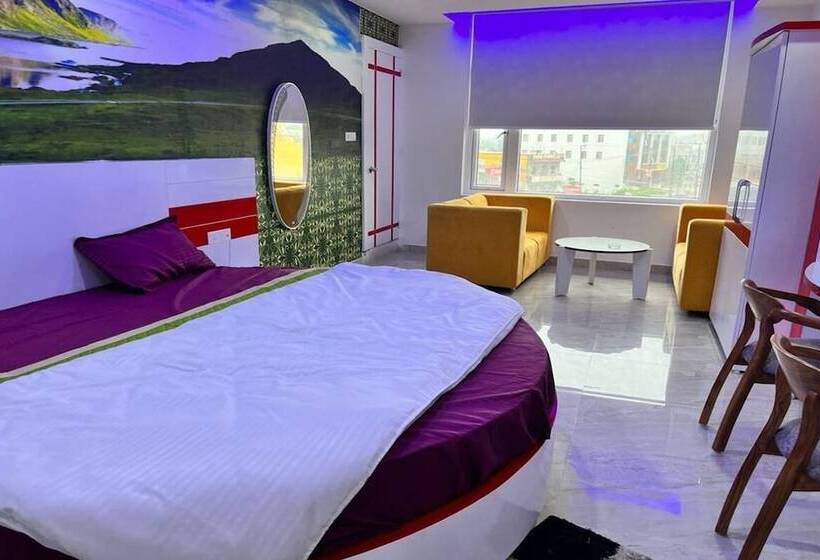 בית מלון כפרי Blue Bell Rishikesh