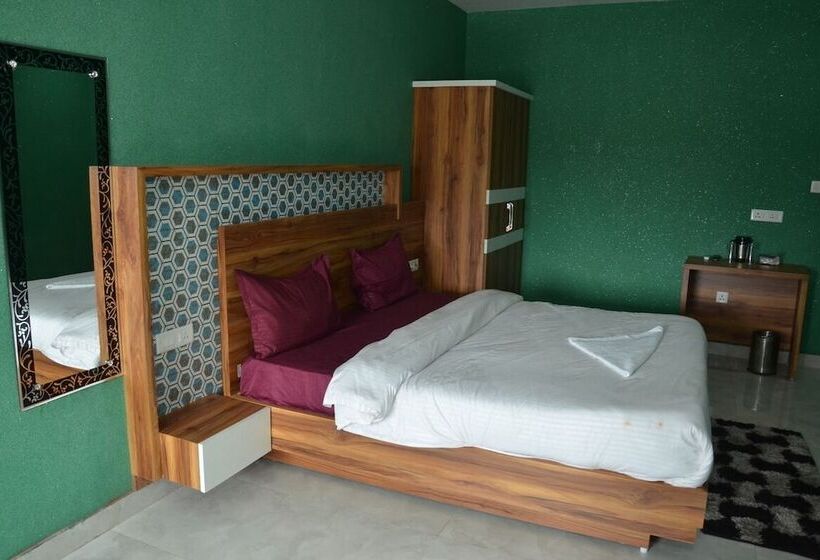 בית מלון כפרי Blue Bell Rishikesh