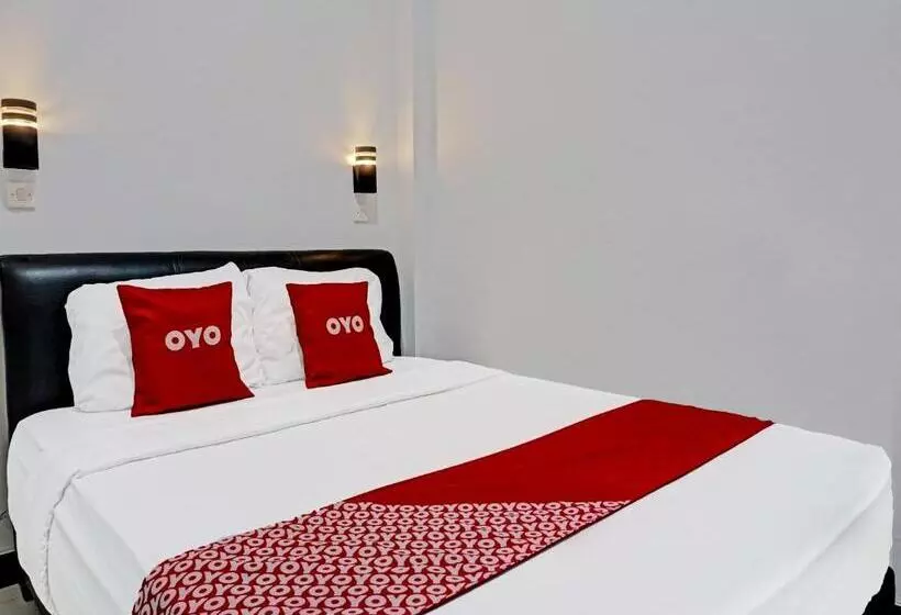 Hotelli Oyo 91599 Penginapan Mutiara Madiun