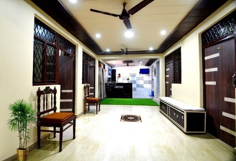 ホテル Goroomgo Royal Agrawal Palace Agra