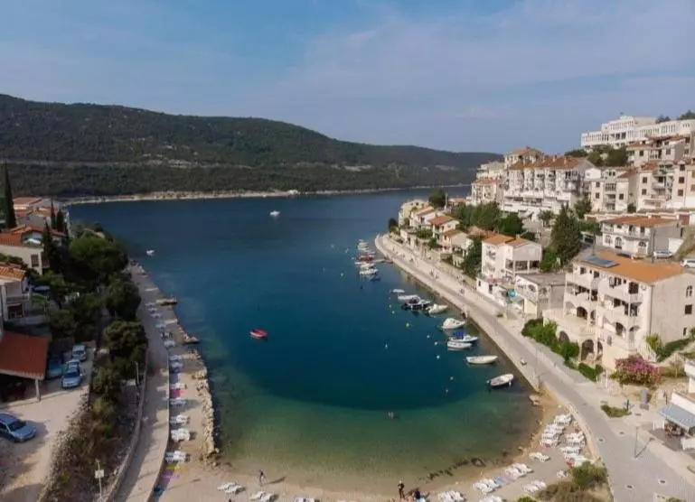 پانسیون Apartments Vesna