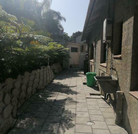 פנסיון Peace Cottages Uvongo