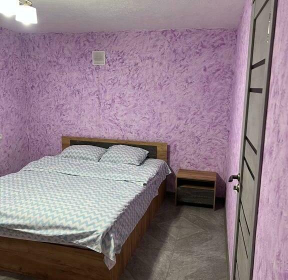 21 Street Guest House