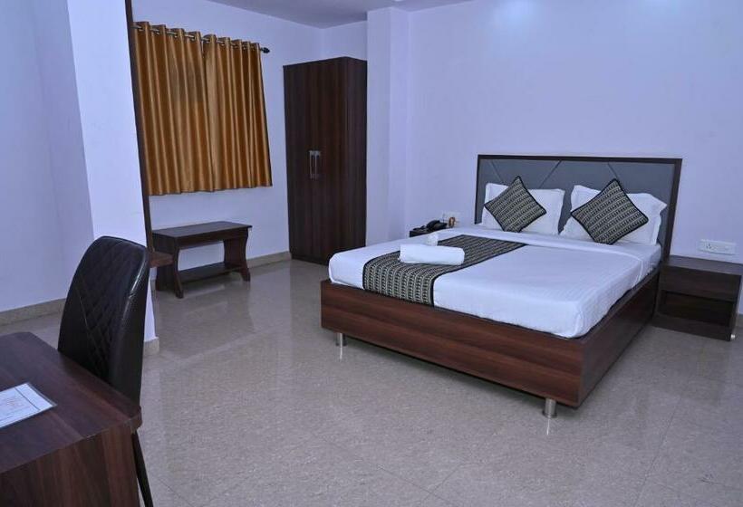 فندق Stone Park By Wb Inn