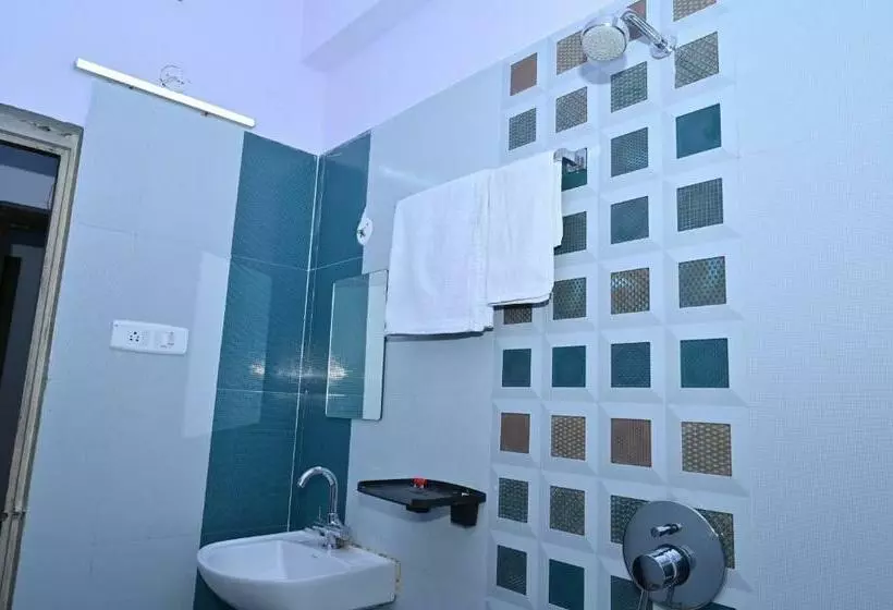 Hotelli Stone Park By Wb Inn