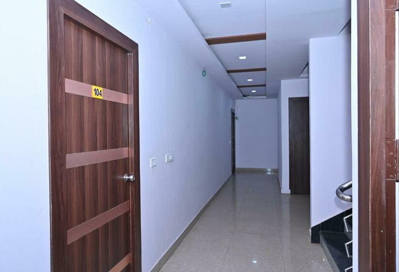 فندق Stone Park By Wb Inn