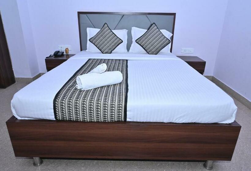 فندق Stone Park By Wb Inn