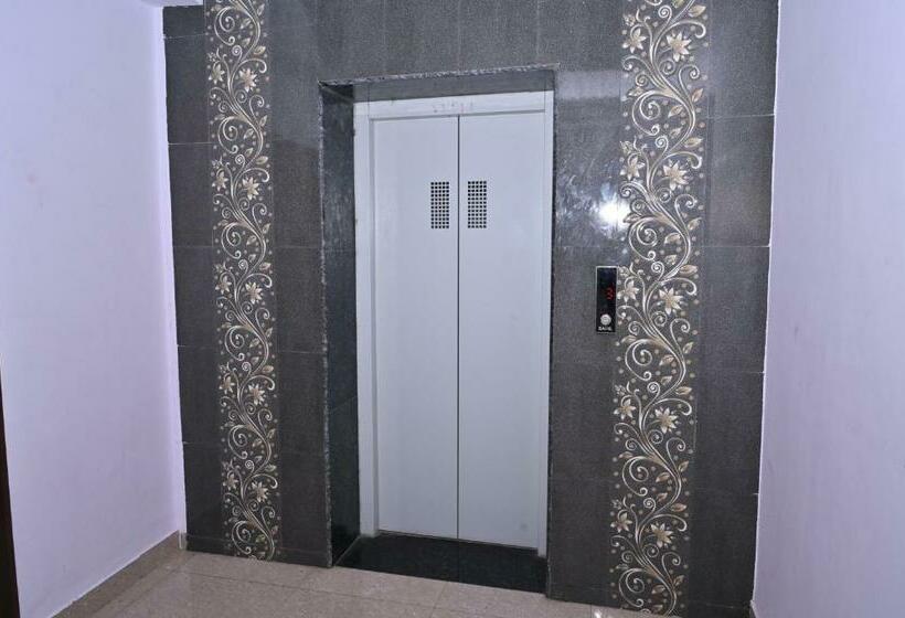 فندق Stone Park By Wb Inn