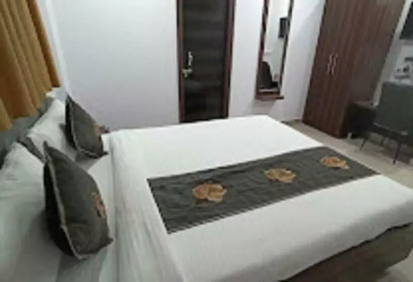 Hotelli Stone Park By Wb Inn