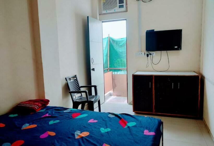 ホテル Viraz By Wb Inn