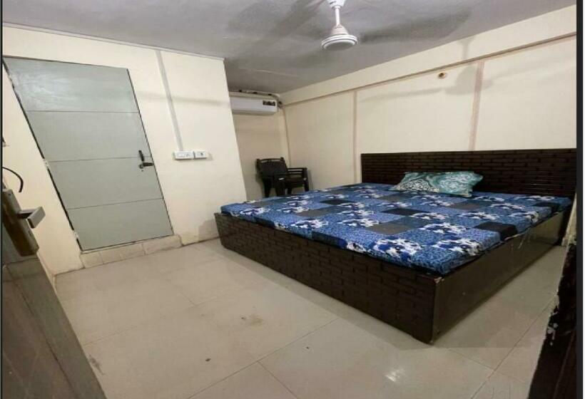 ホテル Viraz By Wb Inn