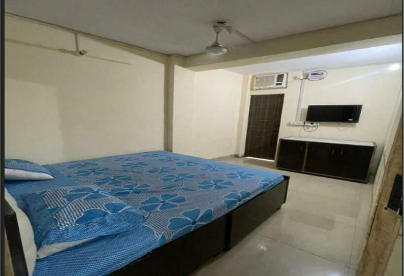 ホテル Viraz By Wb Inn