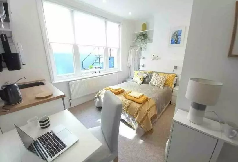 Little Gem In Kemptown Brighton