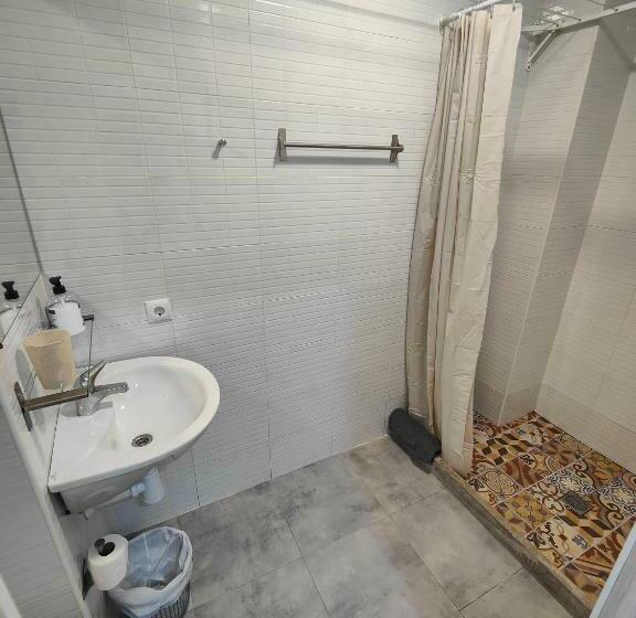 膳宿费 ріаza Lfach