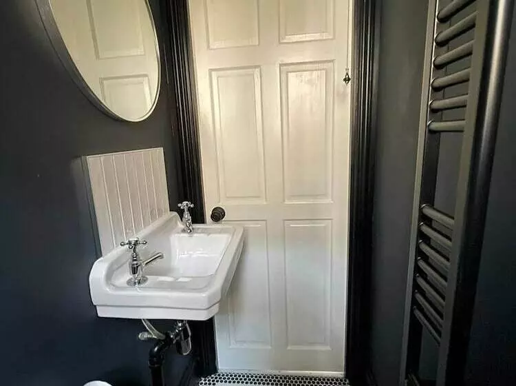 Stunning Beach House At Southsea, Portsmouth