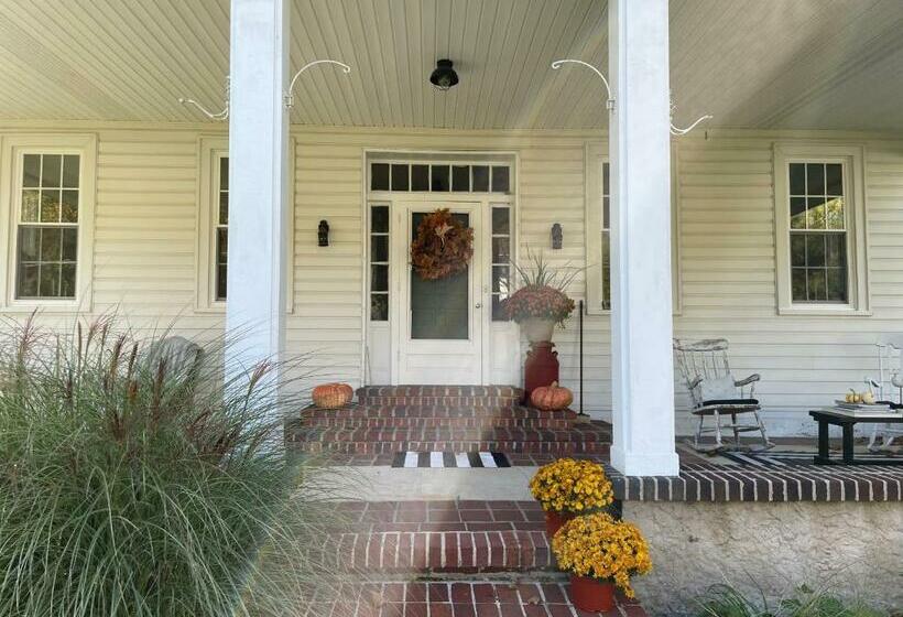 Bed and Breakfast Das Gasthaus, The Inn Of Claysburg