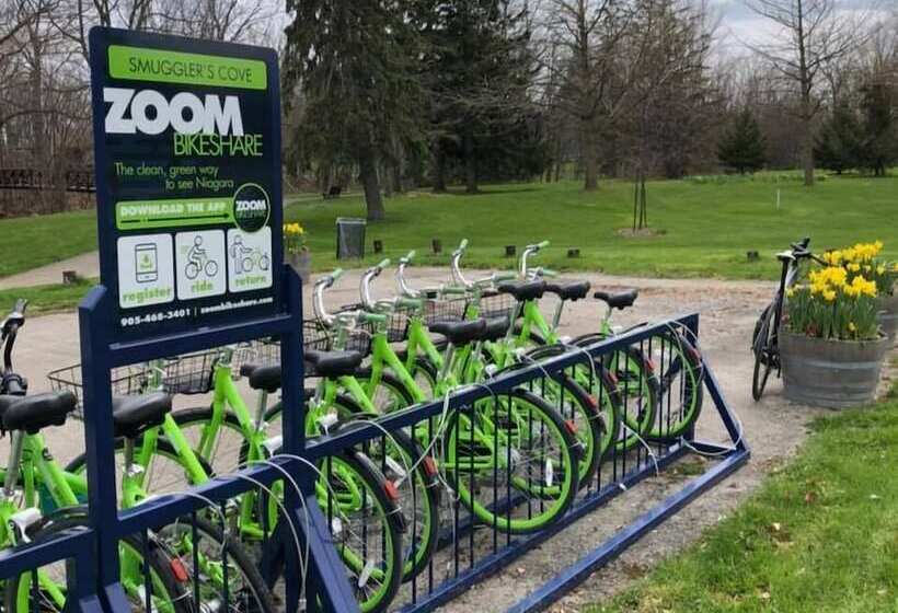 Vine Ridge Resort Cottages