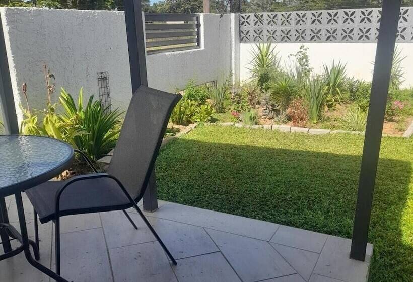 تختخواب و صبحانه Phakela Cottages