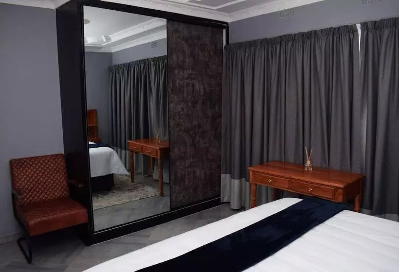 تختخواب و صبحانه Phakela Cottages