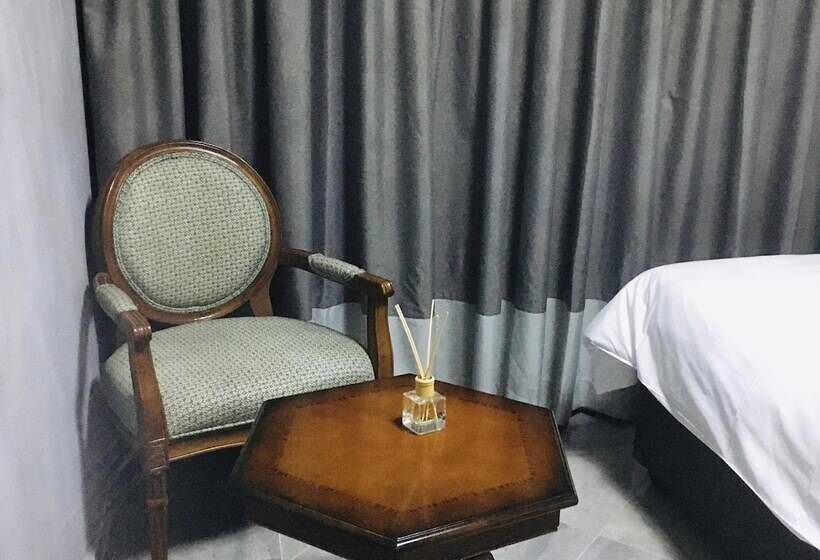 تختخواب و صبحانه Phakela Cottages